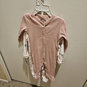 Footed onsies size 0-3 months